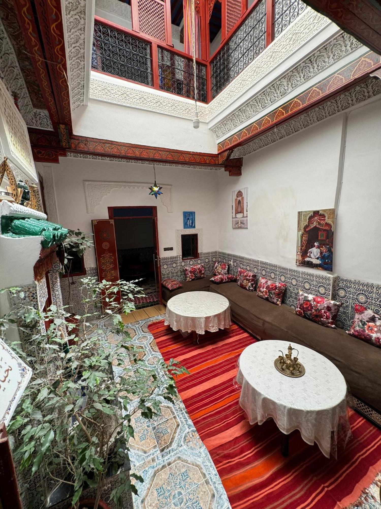 Dar Enouiina Hotell Fès Exteriör bild