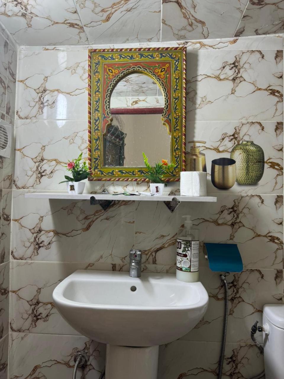 Dar Enouiina Hotell Fès Exteriör bild