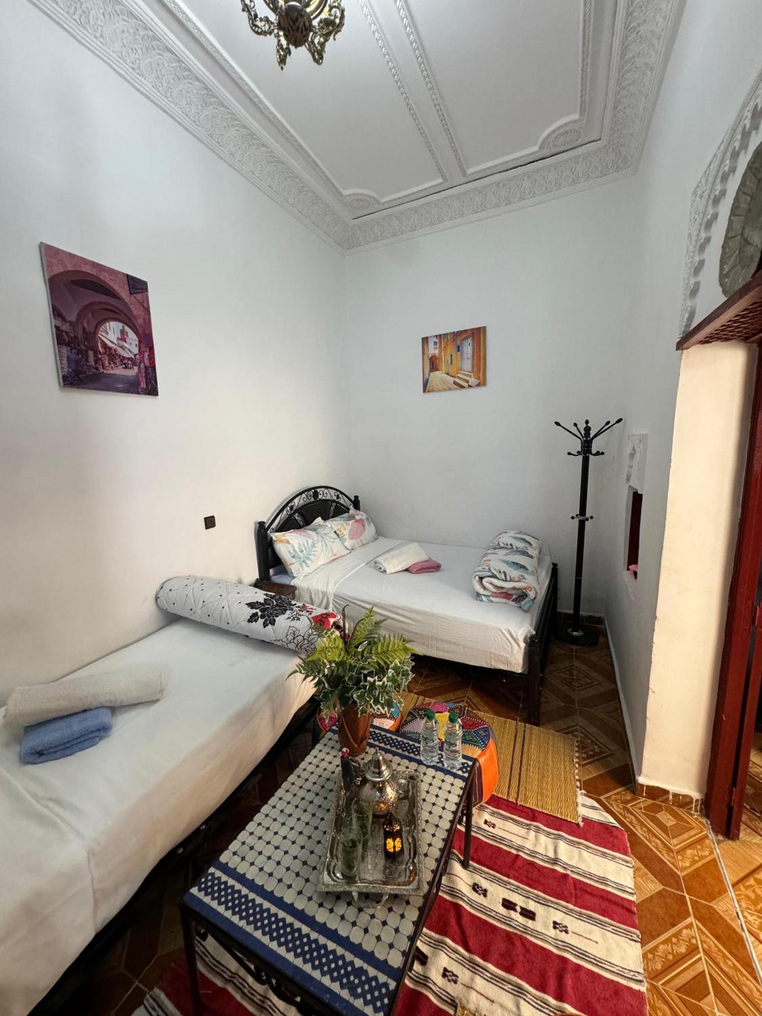 Dar Enouiina Hotell Fès Exteriör bild