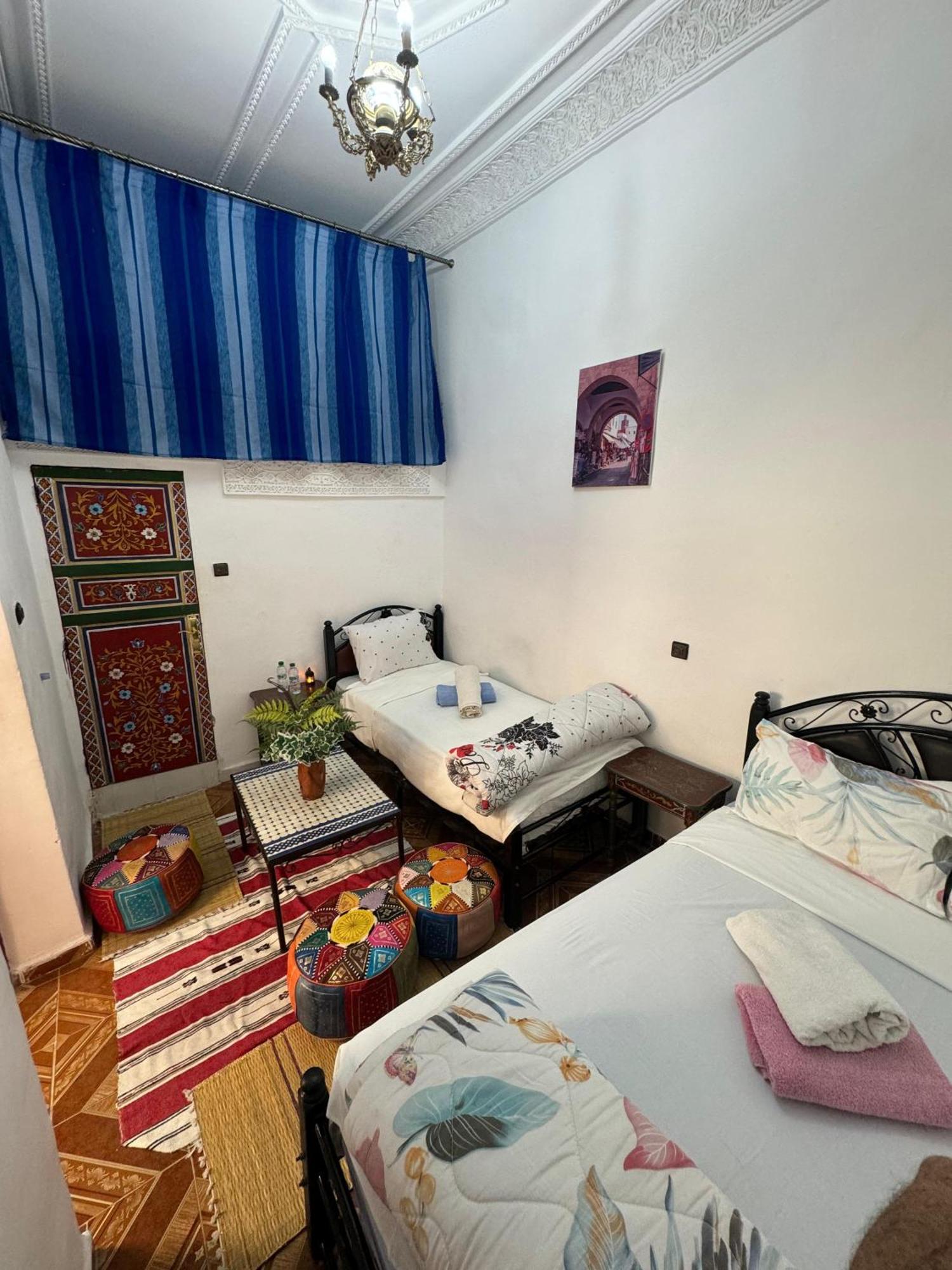 Dar Enouiina Hotell Fès Exteriör bild