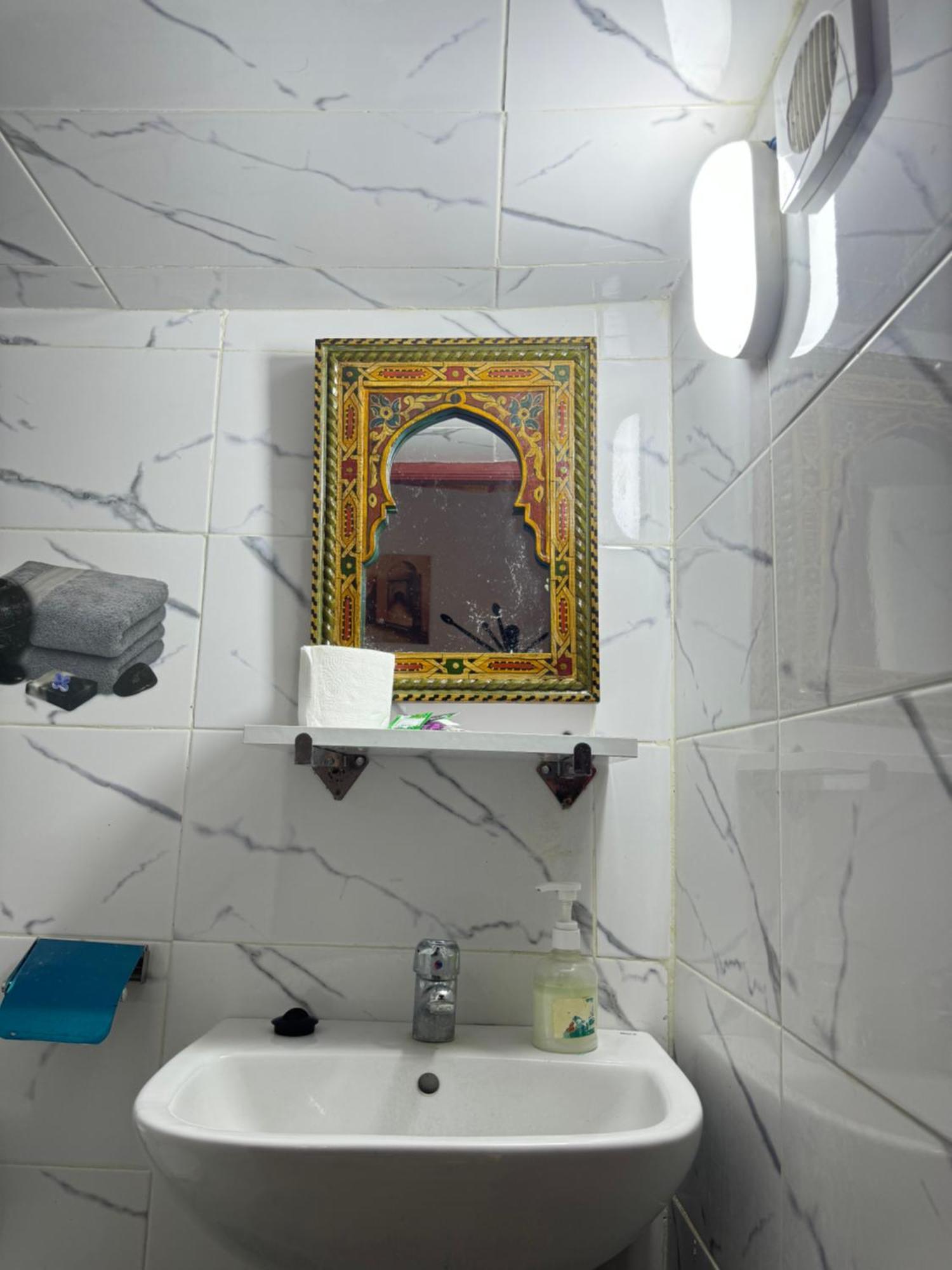 Dar Enouiina Hotell Fès Exteriör bild