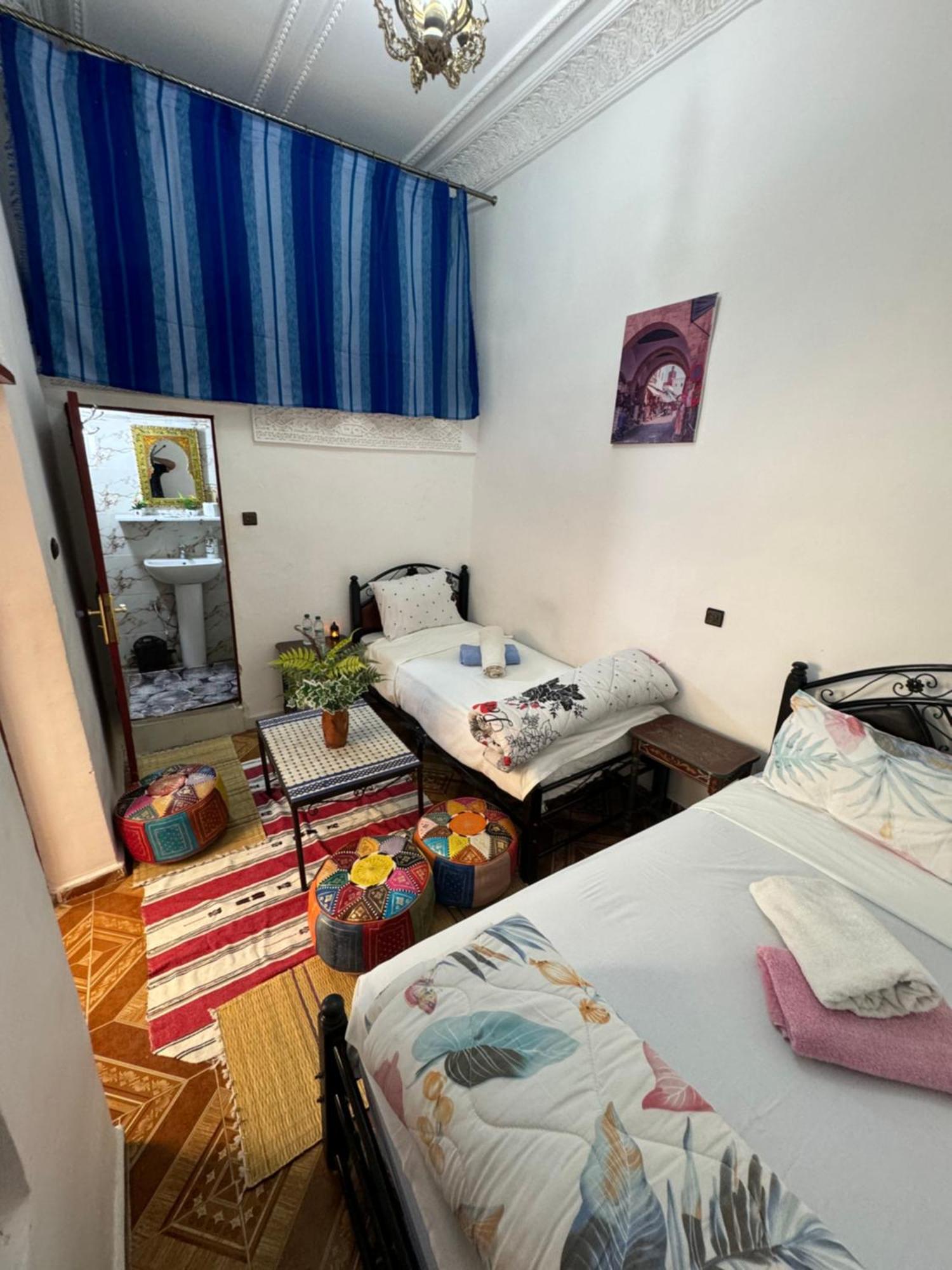 Dar Enouiina Hotell Fès Exteriör bild