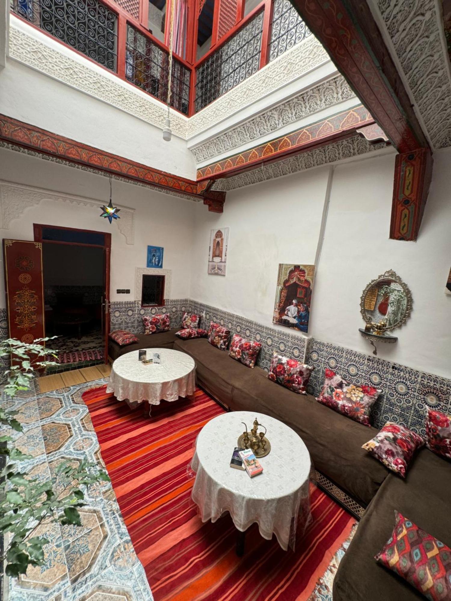 Dar Enouiina Hotell Fès Exteriör bild